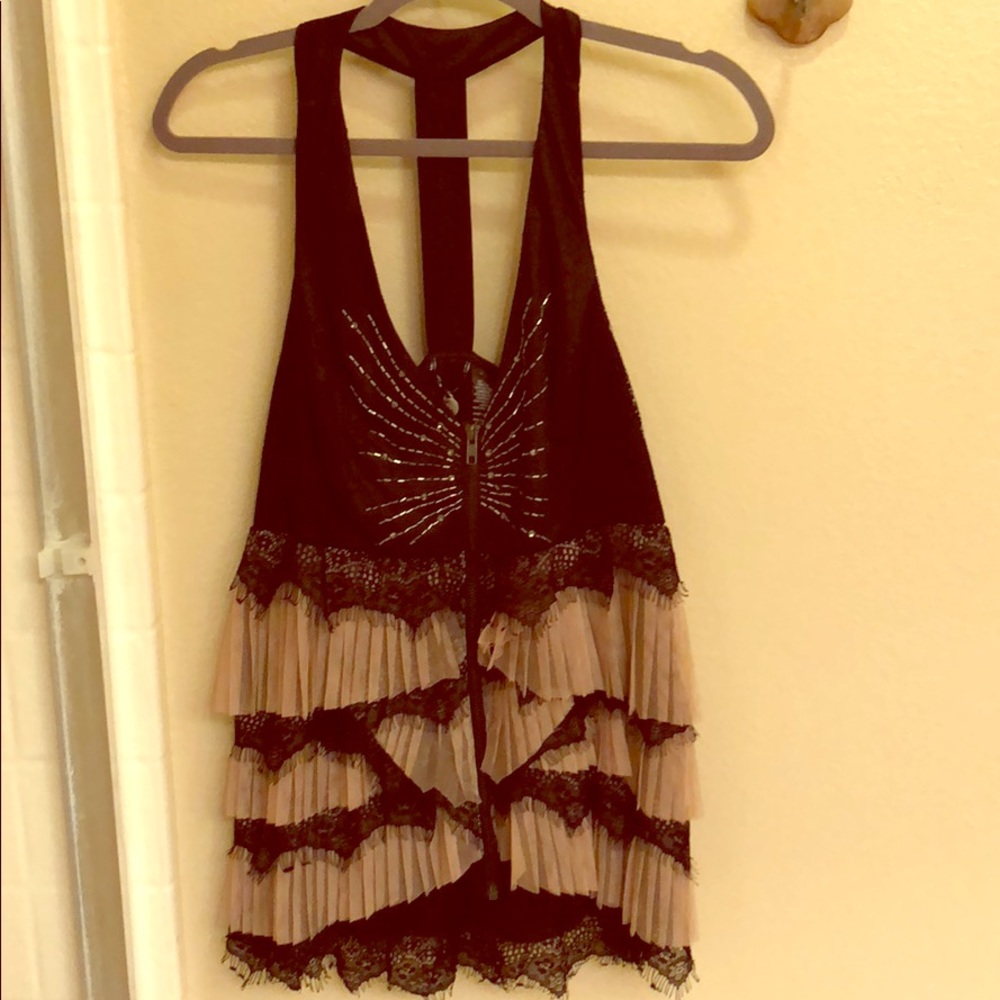 Zip-up Black & Tan Ruffled Razorback Blouse
